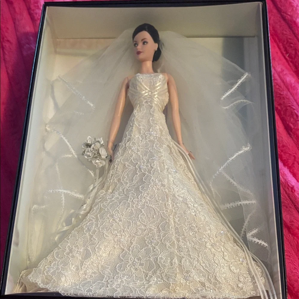 Barbie Carolina Herrera Bride White and Gold Collector Doll Box - Picture 3 of 7